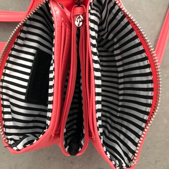 ☀️Host Pick☀️Charming Charlie Crossover Mini Purse - Picture 5 of 10